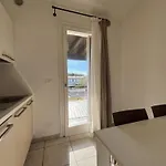 Comfy Flat With Two Terraces And Fireplace 比比翁
