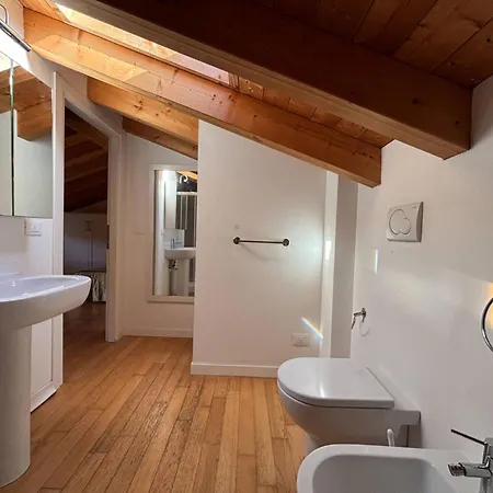 Appartement Comfy Flat With A Fireplace Bibione