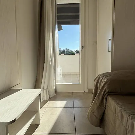 Comfy Flat With A Fireplace *