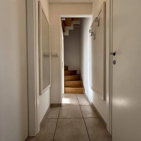 Comfy Flat With A Fireplace Appartement *
